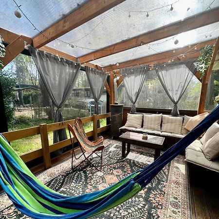 Cosy Chalet Veluwe With A Spacious Garden And Veranda Doornspijk Exterior foto