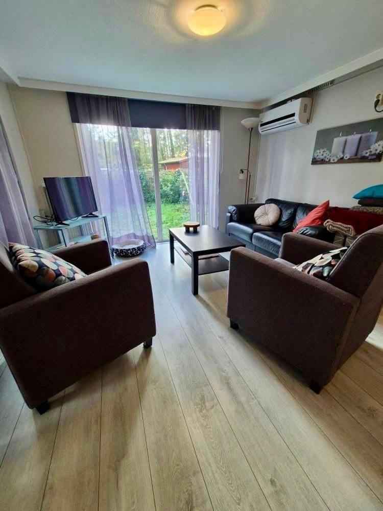 Cosy Chalet Veluwe With A Spacious Garden And Veranda Doornspijk Exterior foto